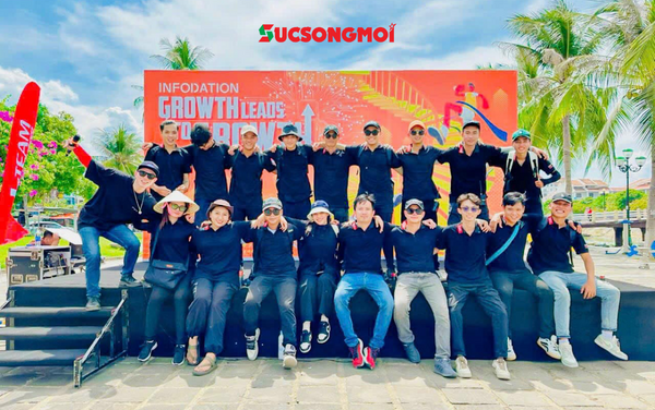 dong-phuc-teambuilding-den-trang-2